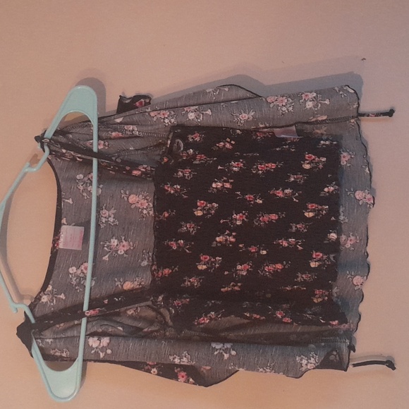 No Boundaries top - Picture 8 of 9